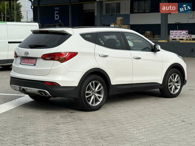 Белый Хендай Санта Фе, объемом двигателя 2.2 л и пробегом 167 тыс. км за 17450 $, фото 6 на Automoto.ua