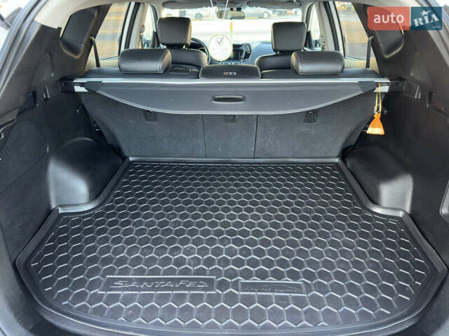 Білий Хендай Санта Фе, об'ємом двигуна 2.2 л та пробігом 226 тис. км за 18900 $, фото 26 на Automoto.ua