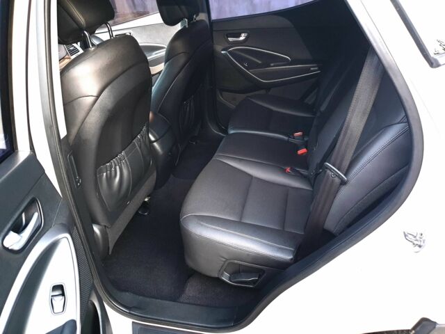 Білий Хендай Санта Фе, об'ємом двигуна 2.4 л та пробігом 152 тис. км за 15500 $, фото 7 на Automoto.ua