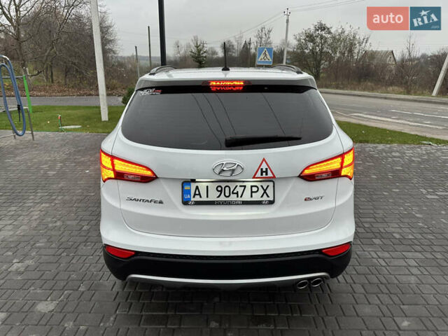 Белый Хендай Санта Фе, объемом двигателя 2 л и пробегом 110 тыс. км за 19200 $, фото 4 на Automoto.ua