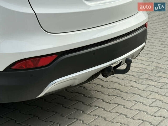 Белый Хендай Санта Фе, объемом двигателя 2.2 л и пробегом 167 тыс. км за 17450 $, фото 24 на Automoto.ua