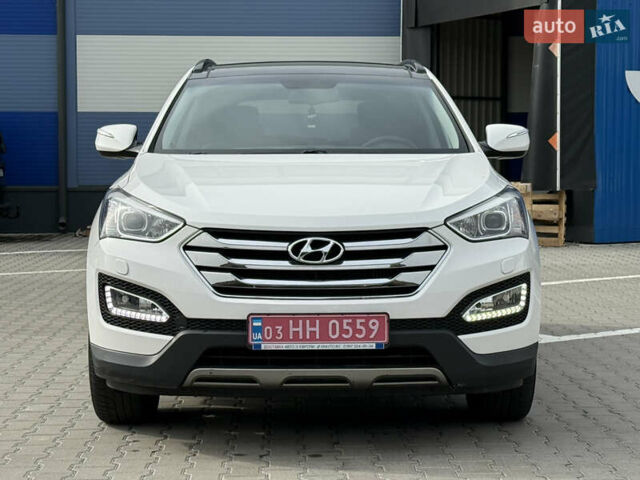 Белый Хендай Санта Фе, объемом двигателя 2.2 л и пробегом 167 тыс. км за 17450 $, фото 3 на Automoto.ua