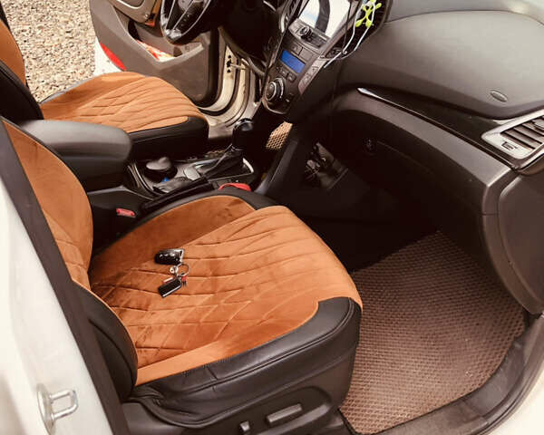 Белый Хендай Санта Фе, объемом двигателя 2.2 л и пробегом 209 тыс. км за 18500 $, фото 24 на Automoto.ua