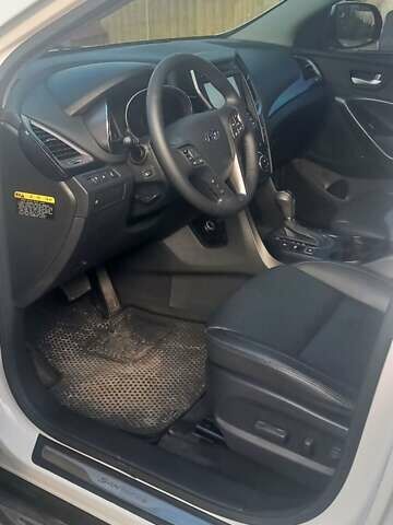 Білий Хендай Санта Фе, об'ємом двигуна 2 л та пробігом 151 тис. км за 18800 $, фото 21 на Automoto.ua