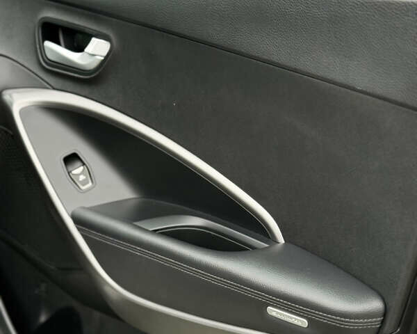 Белый Хендай Санта Фе, объемом двигателя 2.2 л и пробегом 185 тыс. км за 18700 $, фото 50 на Automoto.ua