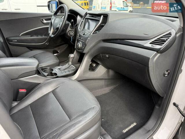 Белый Хендай Санта Фе, объемом двигателя 2.2 л и пробегом 167 тыс. км за 17450 $, фото 46 на Automoto.ua