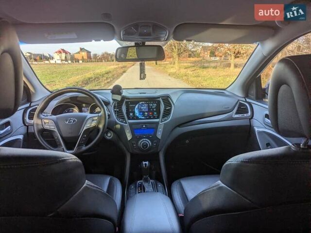 Білий Хендай Санта Фе, об'ємом двигуна 2 л та пробігом 252 тис. км за 16300 $, фото 27 на Automoto.ua