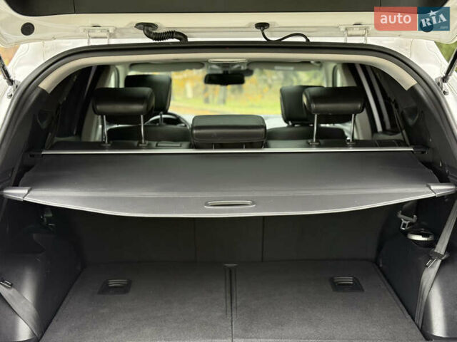 Белый Хендай Санта Фе, объемом двигателя 2.2 л и пробегом 185 тыс. км за 18900 $, фото 78 на Automoto.ua