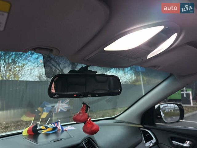 Белый Хендай Санта Фе, объемом двигателя 2 л и пробегом 110 тыс. км за 19200 $, фото 49 на Automoto.ua