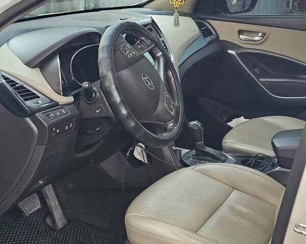 Белый Хендай Санта Фе, объемом двигателя 2.2 л и пробегом 170 тыс. км за 16700 $, фото 10 на Automoto.ua