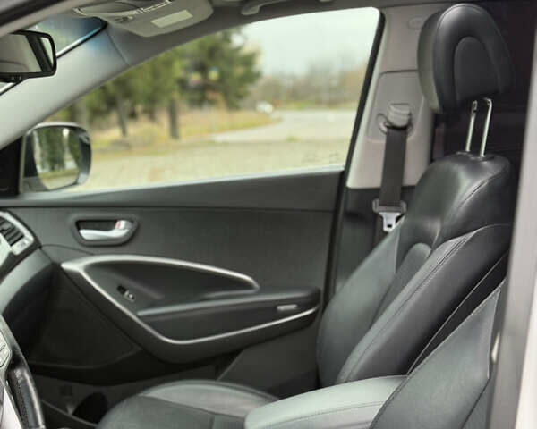 Белый Хендай Санта Фе, объемом двигателя 2.2 л и пробегом 185 тыс. км за 18900 $, фото 39 на Automoto.ua