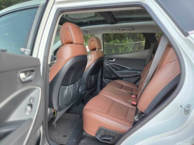 Белый Хендай Санта Фе, объемом двигателя 2 л и пробегом 90 тыс. км за 7500 $, фото 11 на Automoto.ua