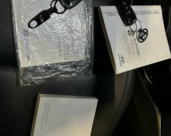 Белый Хендай Санта Фе, объемом двигателя 2 л и пробегом 110 тыс. км за 19200 $, фото 56 на Automoto.ua