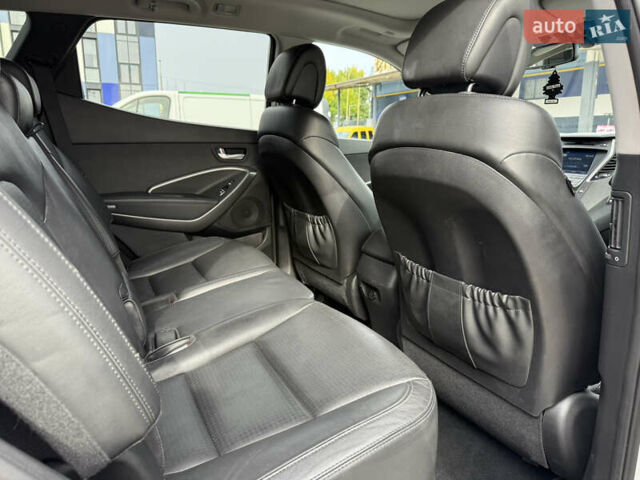 Белый Хендай Санта Фе, объемом двигателя 2.2 л и пробегом 167 тыс. км за 17450 $, фото 44 на Automoto.ua