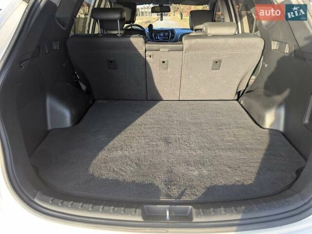 Білий Хендай Санта Фе, об'ємом двигуна 2 л та пробігом 252 тис. км за 16300 $, фото 37 на Automoto.ua