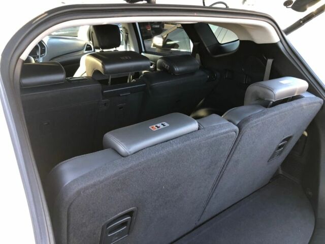 Белый Хендай Санта Фе, объемом двигателя 2.2 л и пробегом 141 тыс. км за 8700 $, фото 18 на Automoto.ua