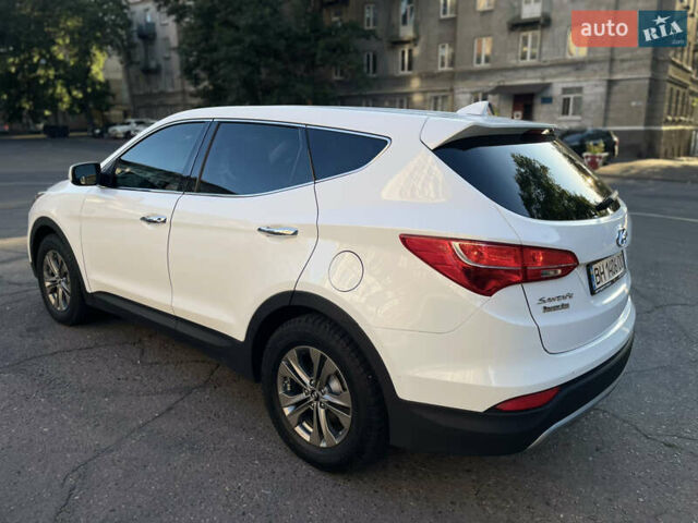 Белый Хендай Санта Фе, объемом двигателя 2.36 л и пробегом 141 тыс. км за 12350 $, фото 27 на Automoto.ua