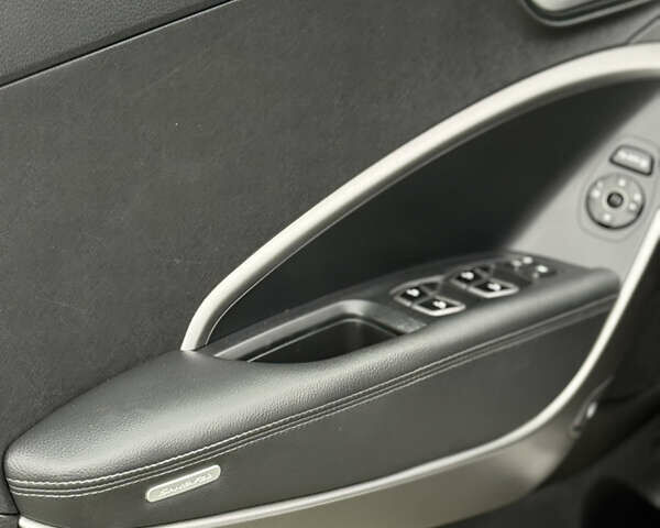 Белый Хендай Санта Фе, объемом двигателя 2.2 л и пробегом 185 тыс. км за 18700 $, фото 34 на Automoto.ua