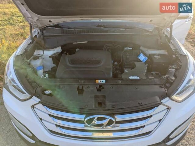 Білий Хендай Санта Фе, об'ємом двигуна 2 л та пробігом 252 тис. км за 16300 $, фото 46 на Automoto.ua