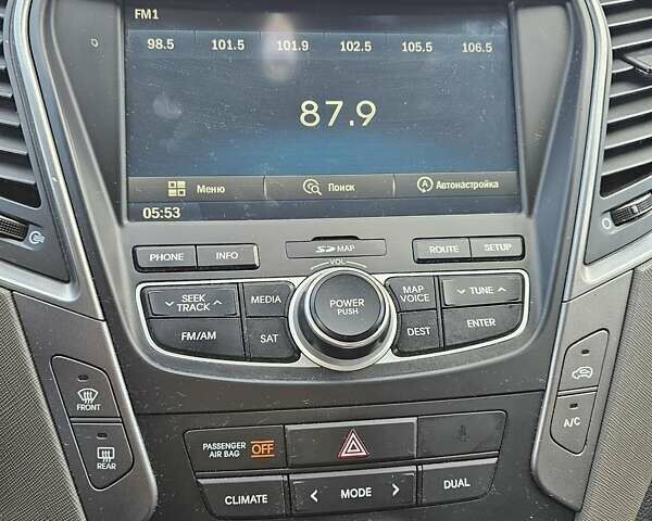 Белый Хендай Санта Фе, объемом двигателя 2 л и пробегом 270 тыс. км за 7000 $, фото 26 на Automoto.ua