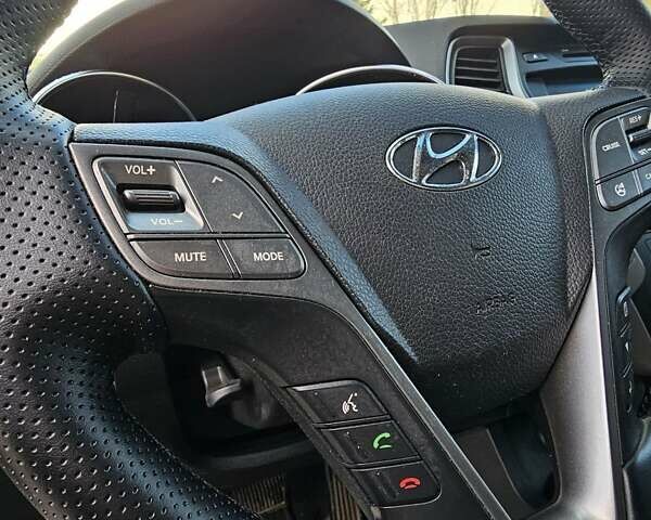 Белый Хендай Санта Фе, объемом двигателя 2 л и пробегом 270 тыс. км за 7000 $, фото 24 на Automoto.ua