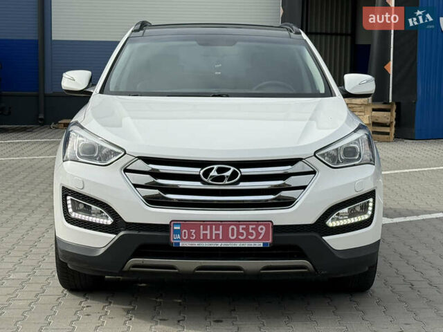 Белый Хендай Санта Фе, объемом двигателя 2.2 л и пробегом 167 тыс. км за 17450 $, фото 1 на Automoto.ua
