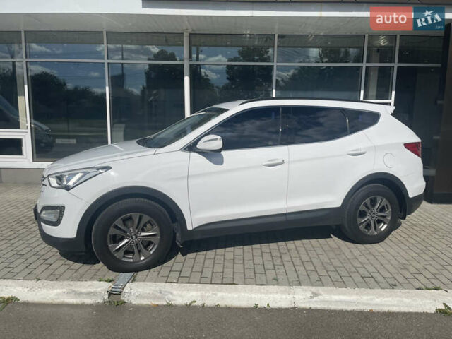 Белый Хендай Санта Фе, объемом двигателя 2.2 л и пробегом 140 тыс. км за 18300 $, фото 1 на Automoto.ua