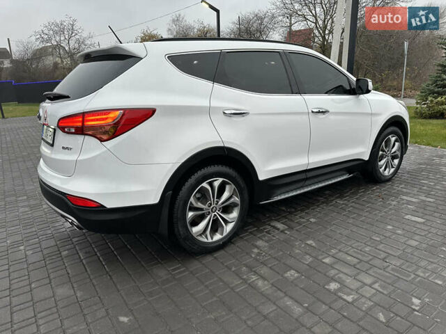 Белый Хендай Санта Фе, объемом двигателя 2 л и пробегом 110 тыс. км за 19200 $, фото 2 на Automoto.ua