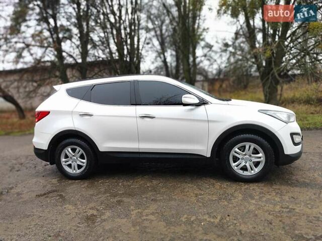 Белый Хендай Санта Фе, объемом двигателя 2.2 л и пробегом 78 тыс. км за 22999 $, фото 1 на Automoto.ua