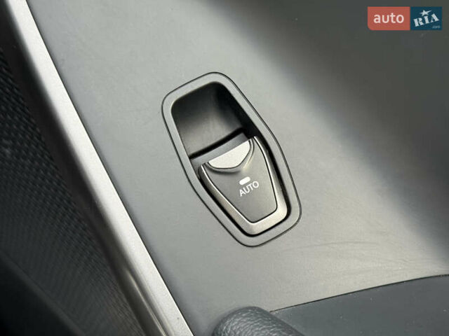 Белый Хендай Санта Фе, объемом двигателя 2.2 л и пробегом 167 тыс. км за 17450 $, фото 49 на Automoto.ua