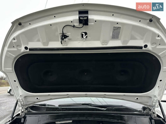 Белый Хендай Санта Фе, объемом двигателя 2 л и пробегом 110 тыс. км за 19200 $, фото 22 на Automoto.ua