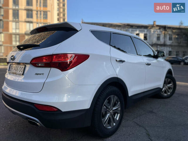 Белый Хендай Санта Фе, объемом двигателя 2.36 л и пробегом 141 тыс. км за 12350 $, фото 3 на Automoto.ua