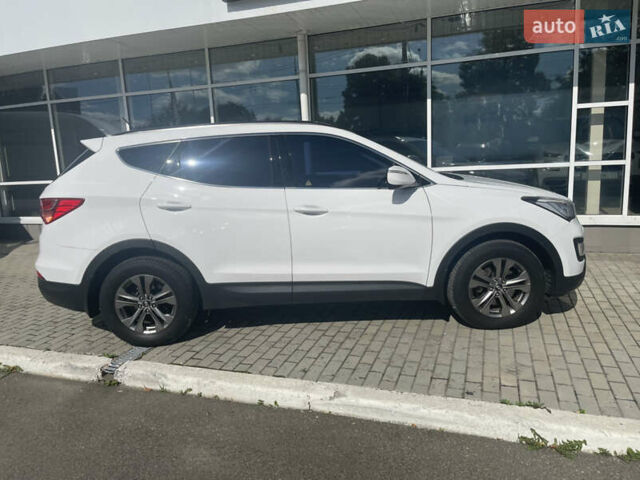 Белый Хендай Санта Фе, объемом двигателя 2.2 л и пробегом 140 тыс. км за 18300 $, фото 8 на Automoto.ua