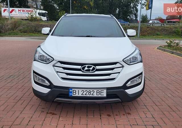 Белый Хендай Санта Фе, объемом двигателя 2.2 л и пробегом 235 тыс. км за 15500 $, фото 5 на Automoto.ua