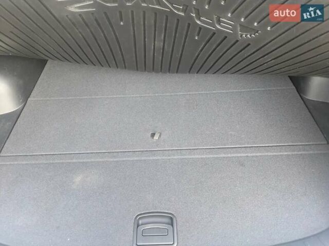 Белый Хендай Санта Фе, объемом двигателя 2.2 л и пробегом 156 тыс. км за 16000 $, фото 12 на Automoto.ua
