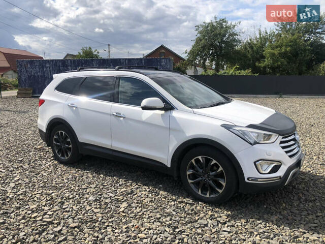 Белый Хендай Санта Фе, объемом двигателя 2.2 л и пробегом 209 тыс. км за 18500 $, фото 7 на Automoto.ua