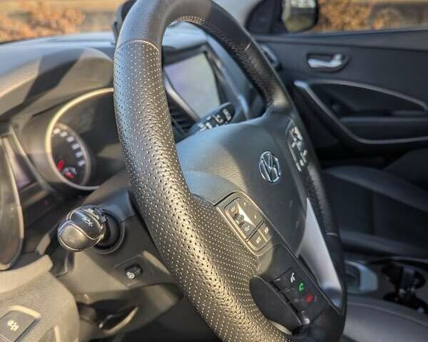 Білий Хендай Санта Фе, об'ємом двигуна 2 л та пробігом 252 тис. км за 16300 $, фото 13 на Automoto.ua