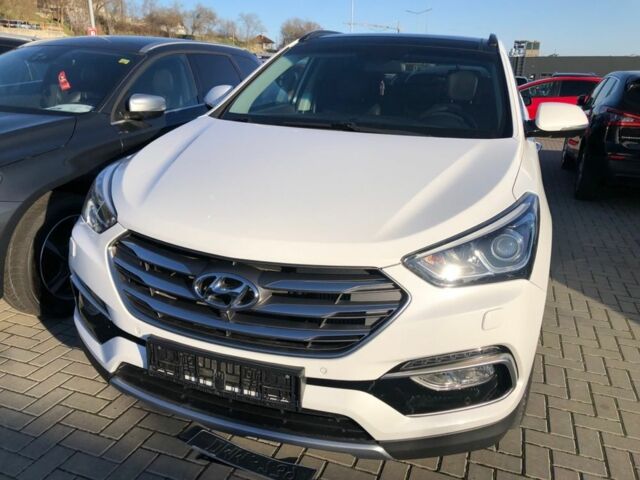 Белый Хендай Санта Фе, объемом двигателя 2.2 л и пробегом 141 тыс. км за 8700 $, фото 4 на Automoto.ua