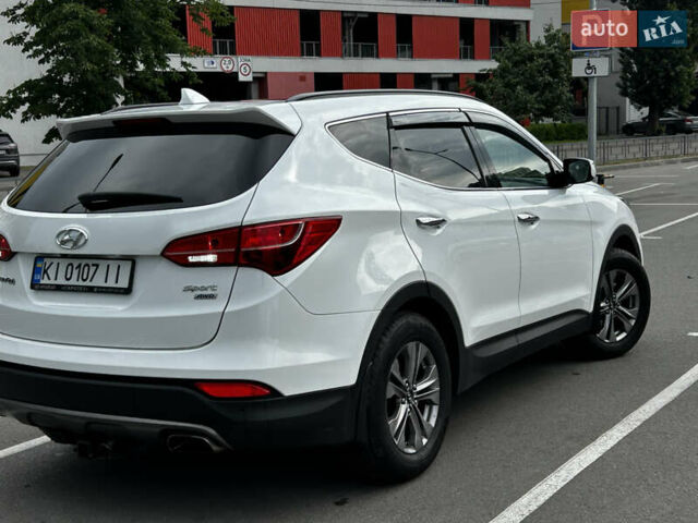 Білий Хендай Санта Фе, об'ємом двигуна 2.36 л та пробігом 200 тис. км за 16750 $, фото 3 на Automoto.ua