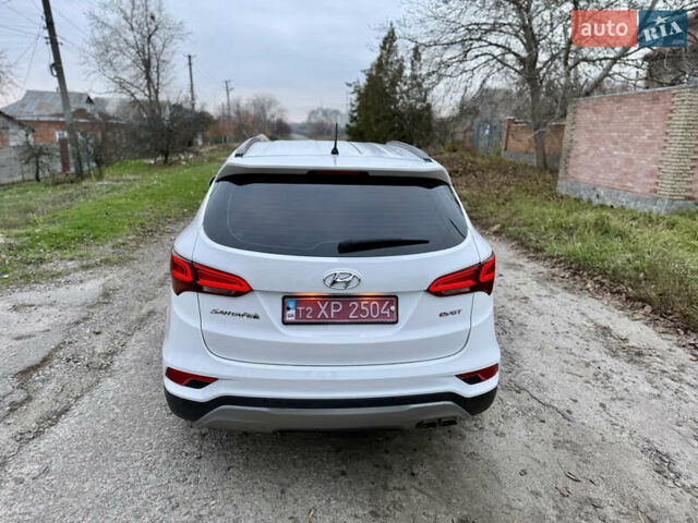 Белый Хендай Санта Фе, объемом двигателя 2 л и пробегом 210 тыс. км за 17500 $, фото 7 на Automoto.ua