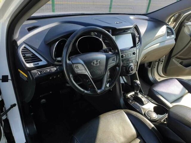 Хендай Санта Фе 2015 у Києві на Automoto.ua Білий Хендай Санта Фе, об'ємом двигуна 2.2 л та пробігом 41 тис. км за 17506 $, фото 19 на Automoto.ua