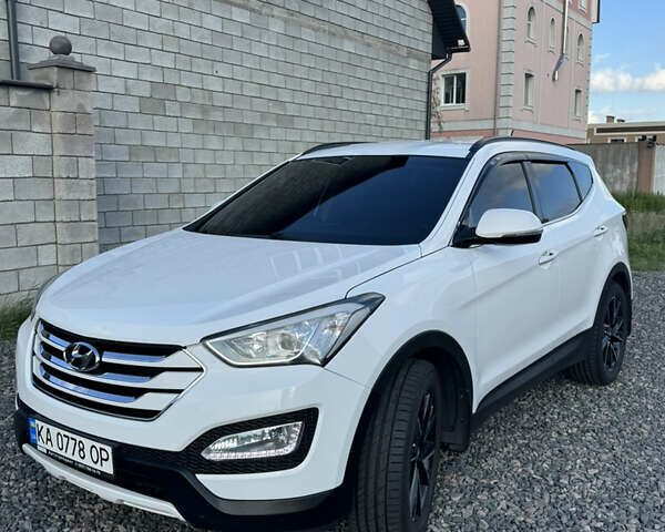 Белый Хендай Санта Фе, объемом двигателя 2.2 л и пробегом 165 тыс. км за 19000 $, фото 5 на Automoto.ua