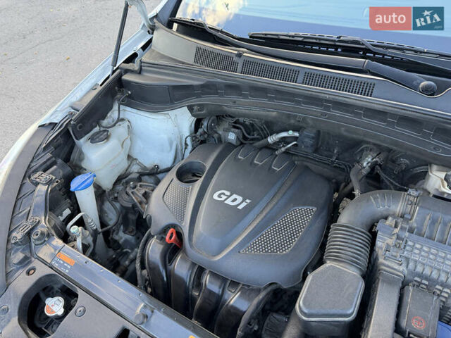 Белый Хендай Санта Фе, объемом двигателя 2.36 л и пробегом 177 тыс. км за 13500 $, фото 105 на Automoto.ua