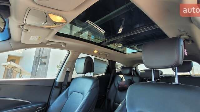 Белый Хендай Санта Фе, объемом двигателя 2.2 л и пробегом 203 тыс. км за 20600 $, фото 12 на Automoto.ua