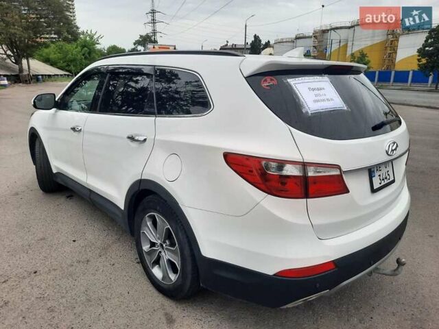 Белый Хендай Санта Фе, объемом двигателя 3.34 л и пробегом 160 тыс. км за 15399 $, фото 11 на Automoto.ua
