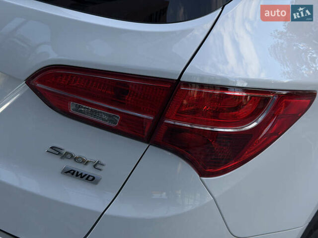 Белый Хендай Санта Фе, объемом двигателя 2.36 л и пробегом 177 тыс. км за 13500 $, фото 63 на Automoto.ua