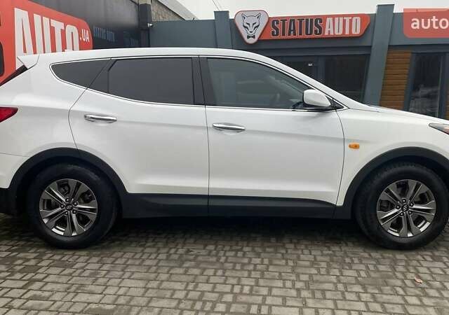Белый Хендай Санта Фе, объемом двигателя 2.36 л и пробегом 152 тыс. км за 12500 $, фото 3 на Automoto.ua