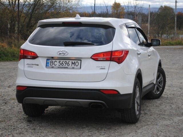 Белый Хендай Санта Фе, объемом двигателя 2.4 л и пробегом 158 тыс. км за 12900 $, фото 9 на Automoto.ua