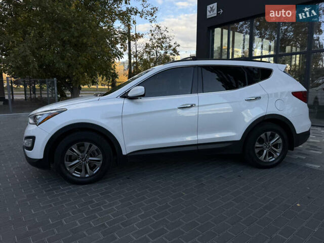 Белый Хендай Санта Фе, объемом двигателя 2.36 л и пробегом 177 тыс. км за 13500 $, фото 13 на Automoto.ua