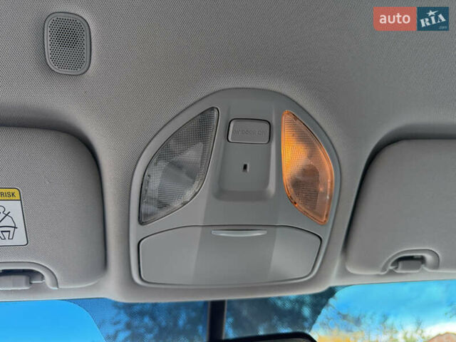 Белый Хендай Санта Фе, объемом двигателя 2.36 л и пробегом 177 тыс. км за 13500 $, фото 80 на Automoto.ua